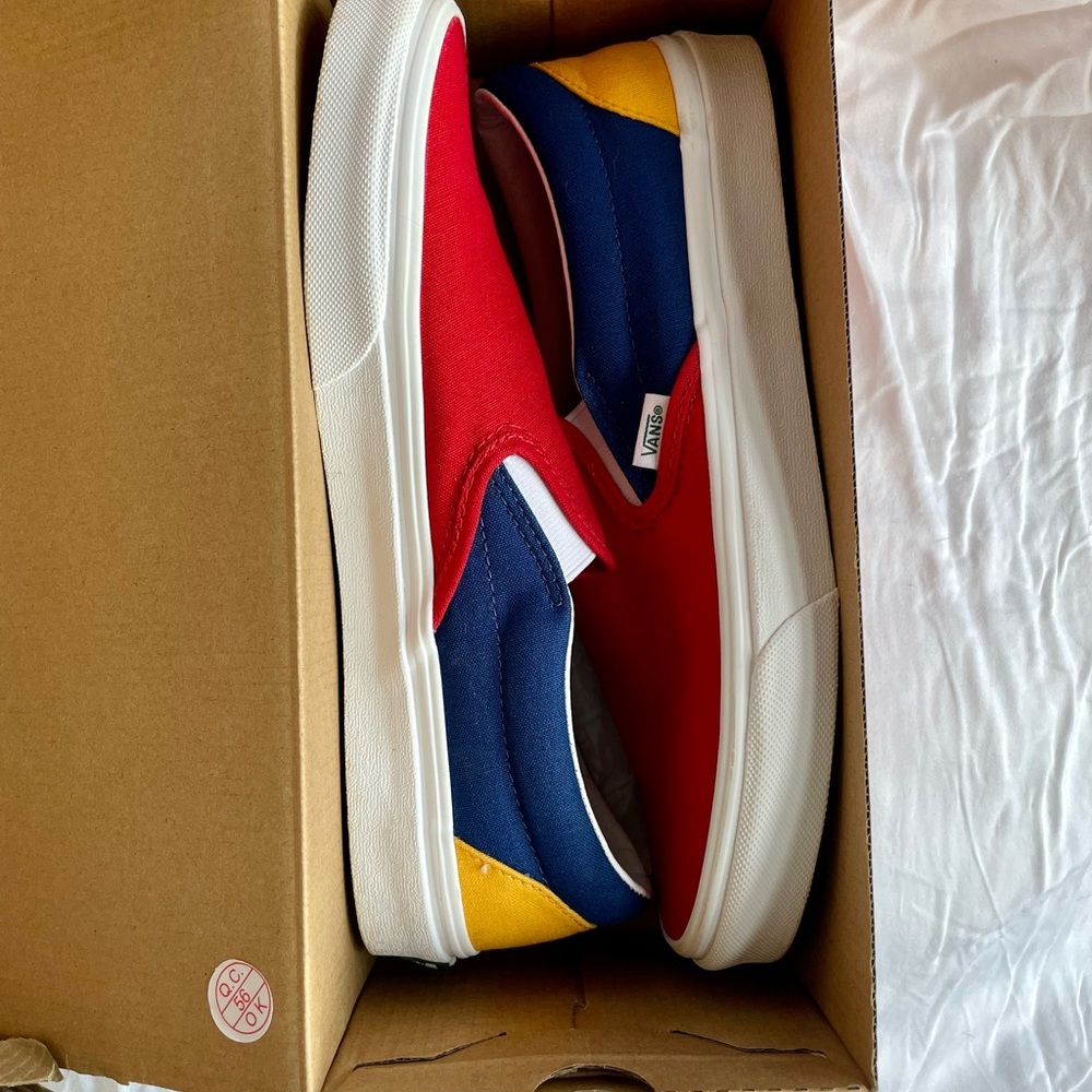 Vans Slip On’s Red, Blue Yellow Size 10.5W